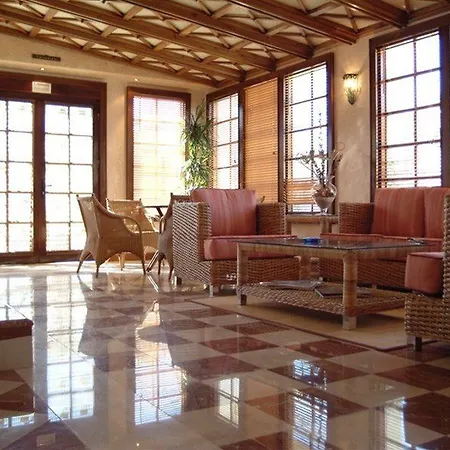 B Bou De Hotel